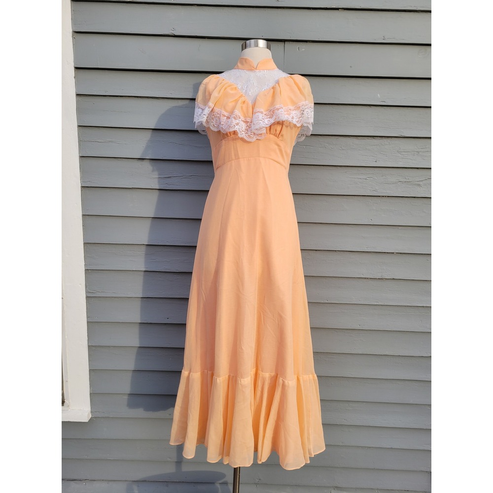 Vintage 70s Peach Maxi Dress Lace Ruffle Capelet Victorian Prairie‎ Peach Small